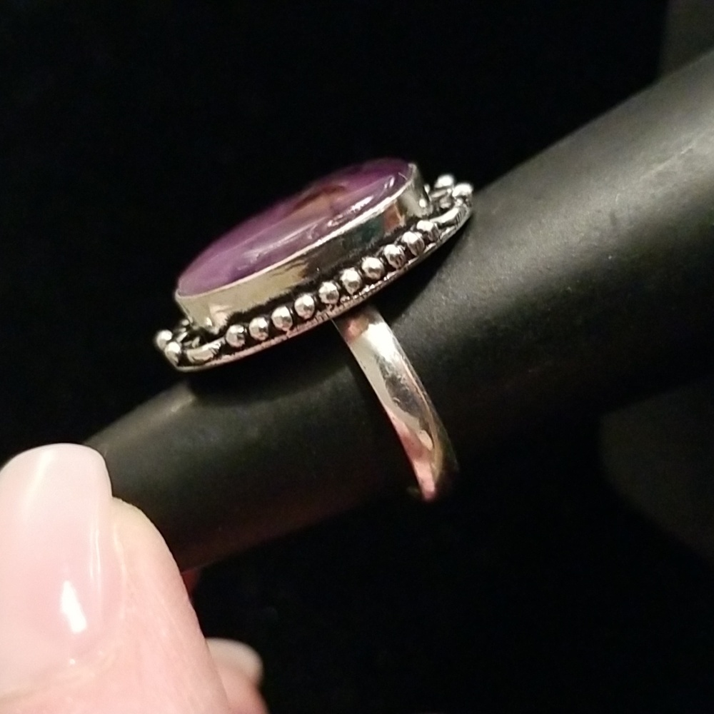 Oval Amethyst Ring in Dotted Setting - Picture 3 of 6
